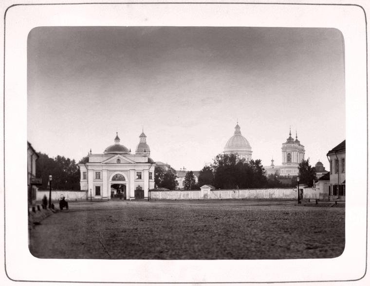 Александро-Невская Лавра в С.-Петербурге. 1874 г.