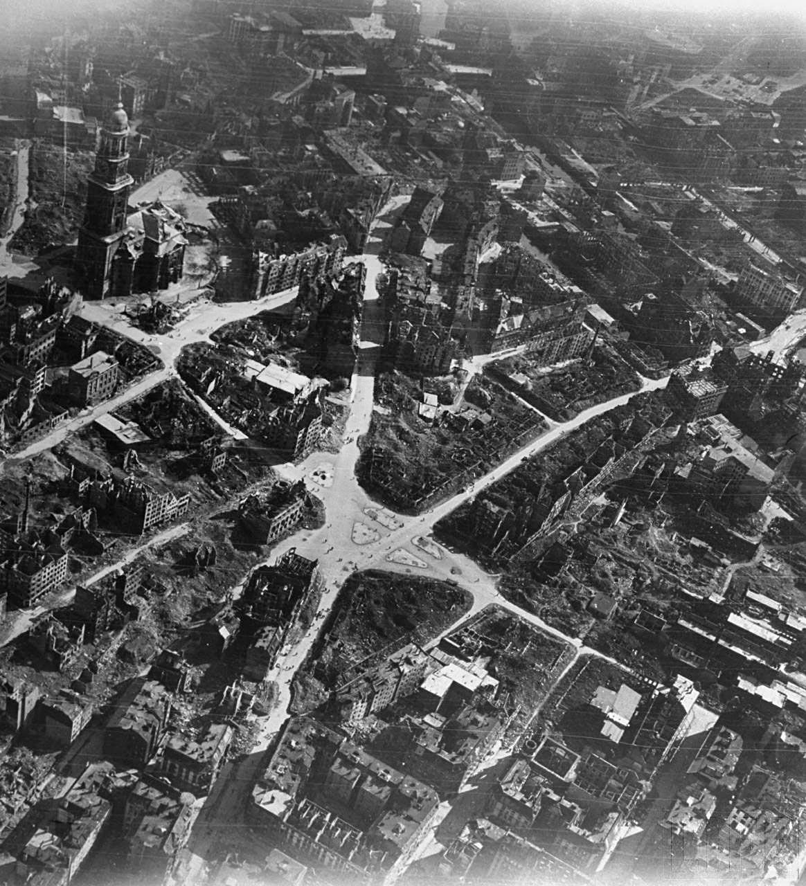 Авиационные налёты союзников на города Германии