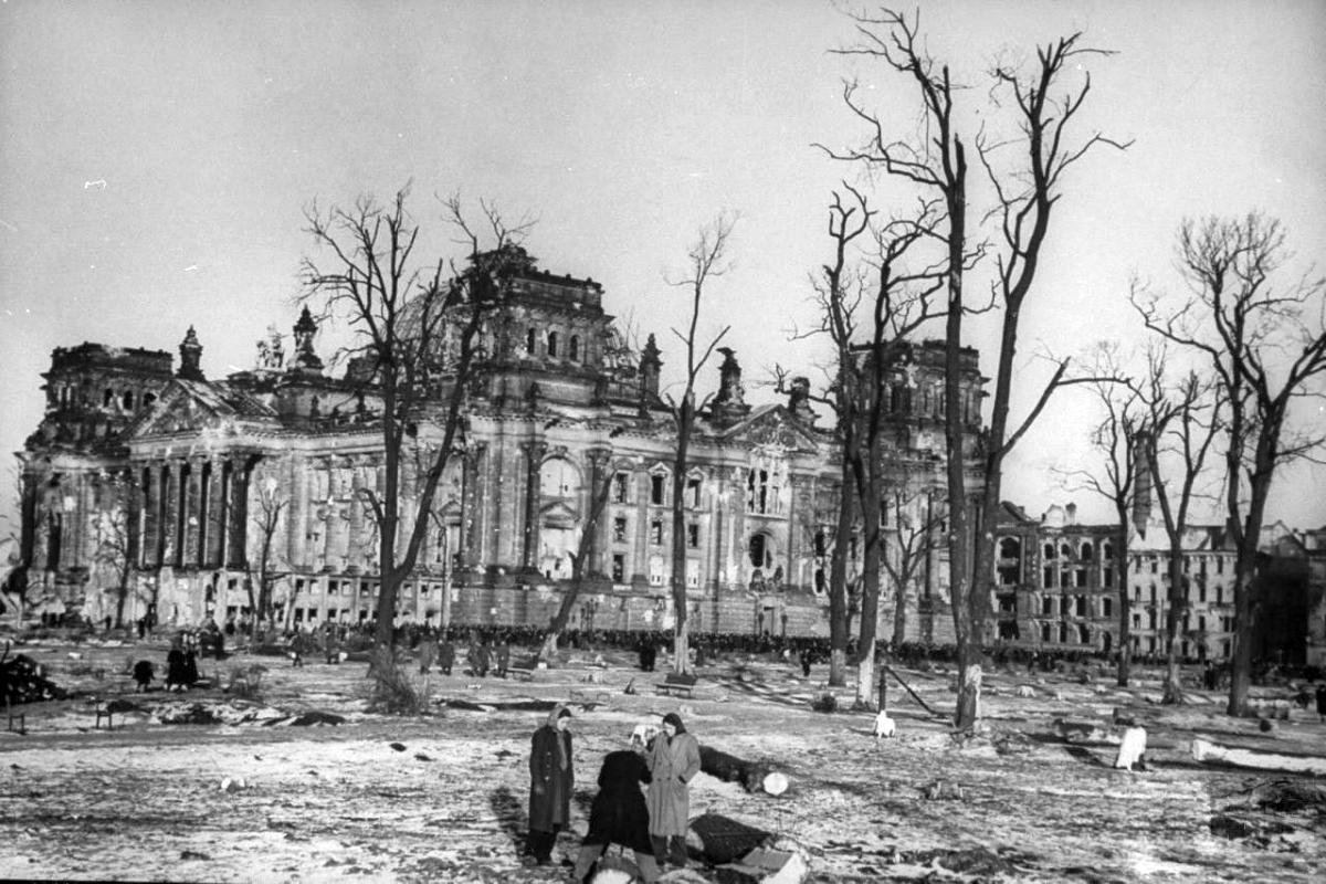 Поверженный Берлин 1945 г.