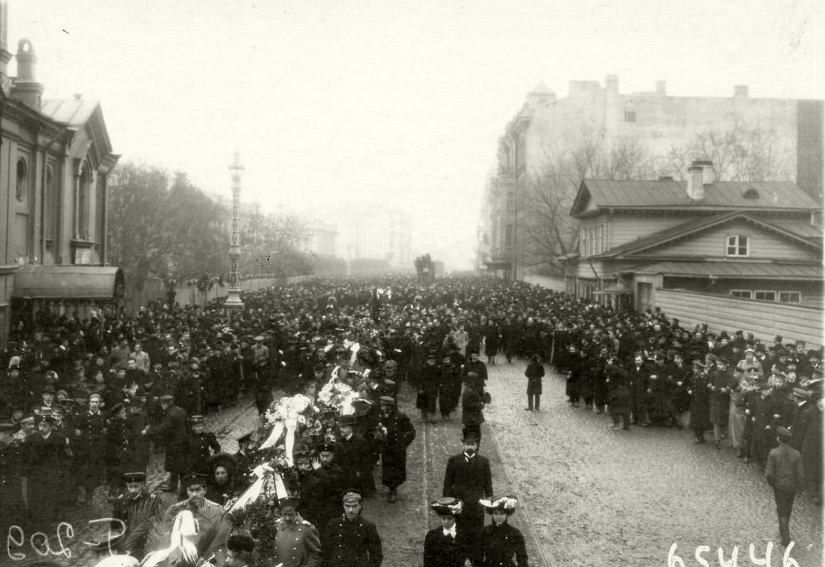 Проводы гроба с телом князя С.Н.Трубецкого в Москву для похорон